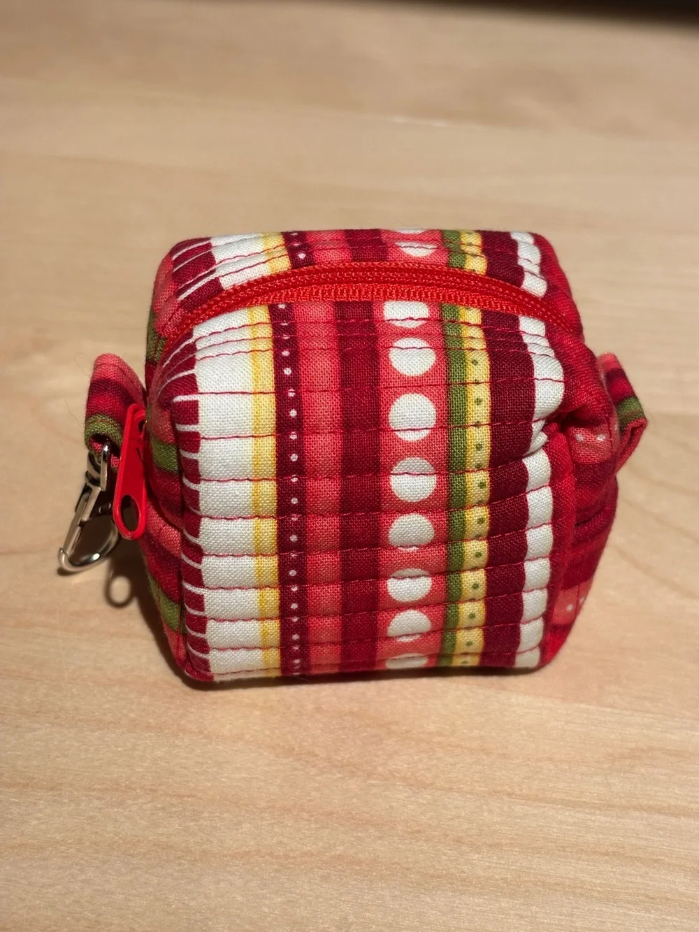 N/A compact quilted
